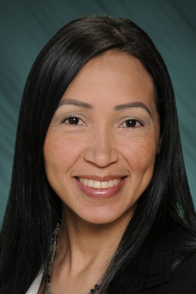 headshot-of-Ellie-Weatherbee-Certified-Midwife