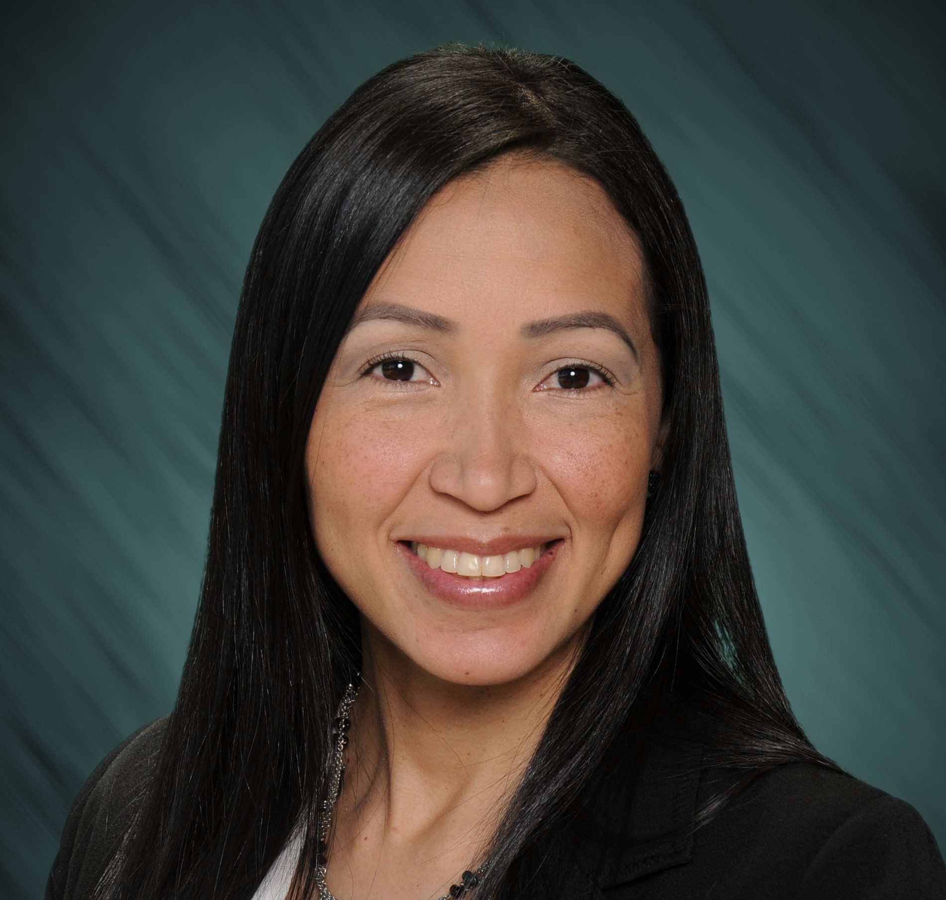headshot-of-Ellie-Weatherbee-Certified-Midwife