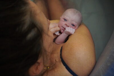 mom-gazing-at-newborn-baby